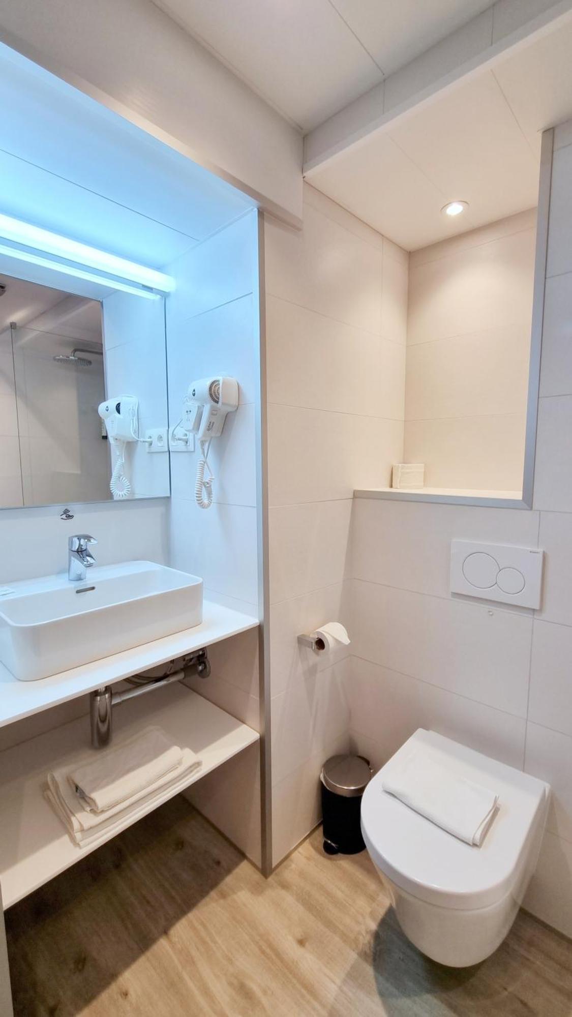 Hotel Cardiff Остенде Номер фото